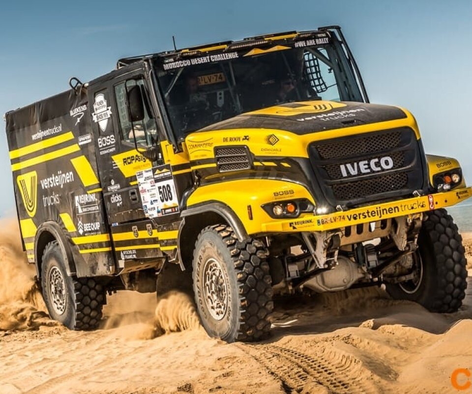 Versteijnen Truck Racing in Iveco ontwerp design